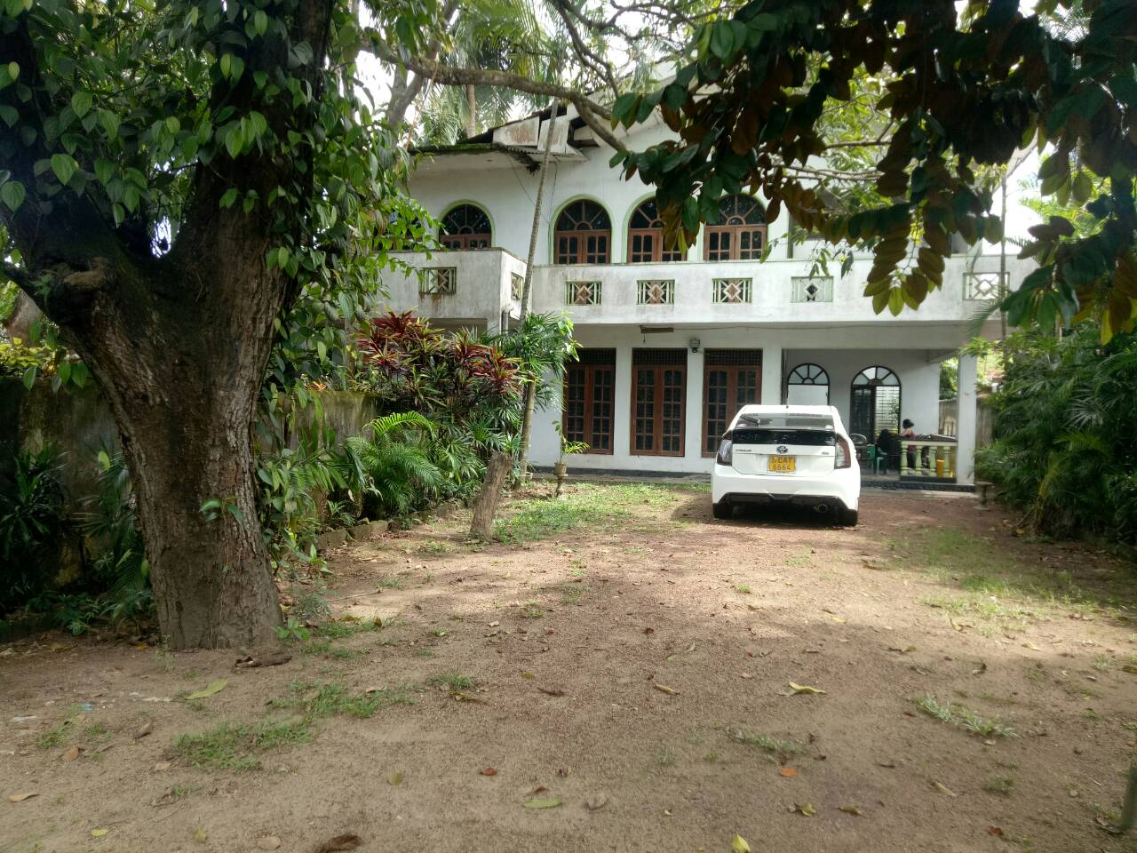 House in Dandugama Gampaha 5 BR